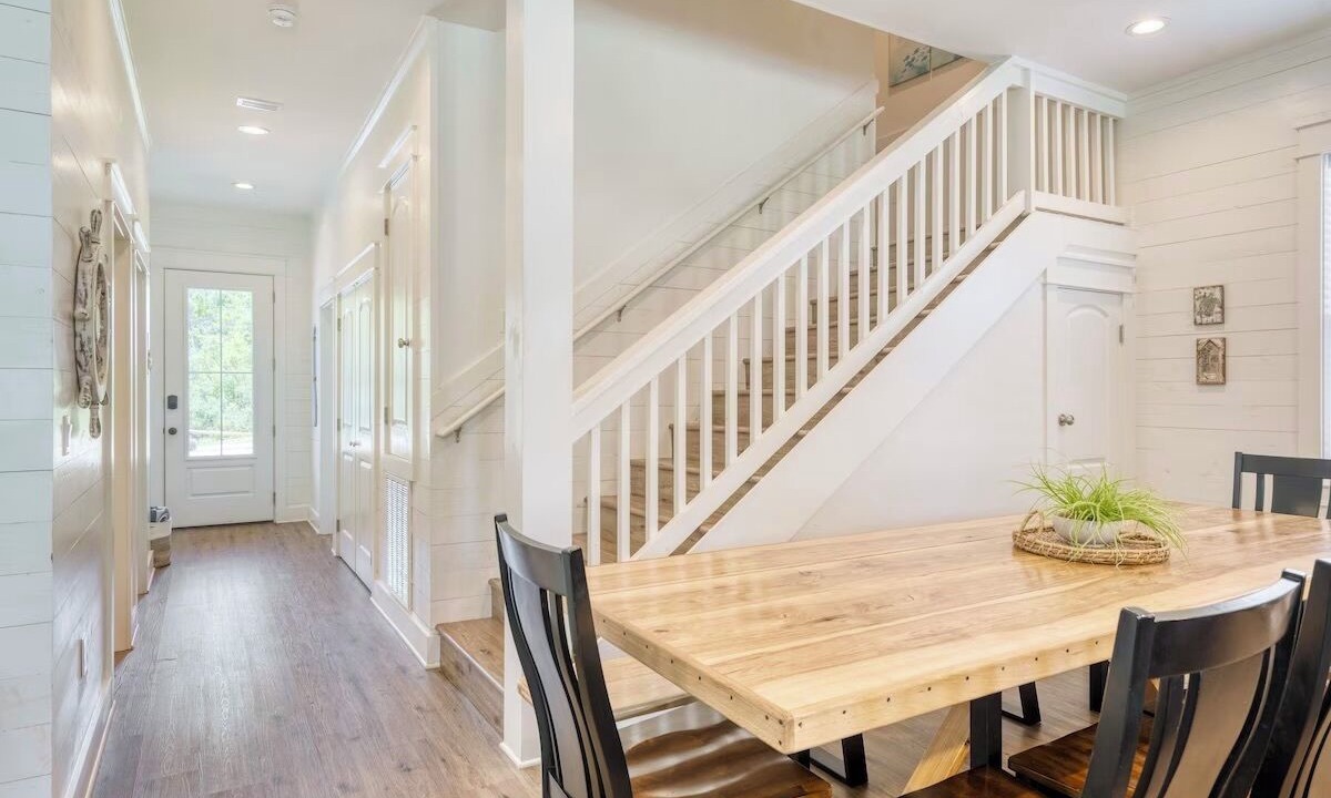 Photo of Bedroom in Miramar Beach