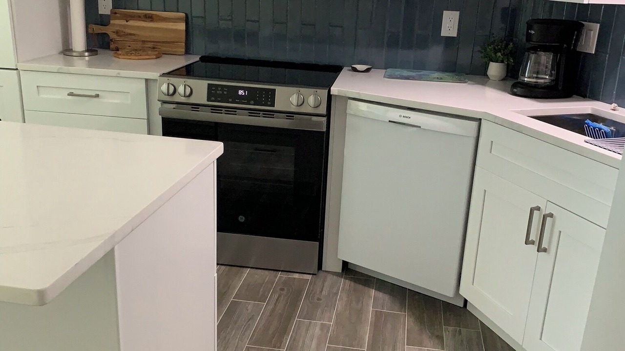 Photo of Kitchen in Mid Island