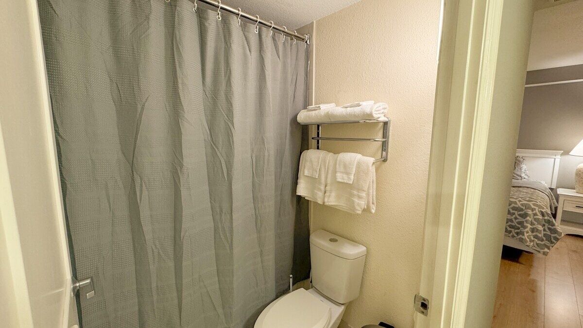 Photo of Bathroom in Ortona Park