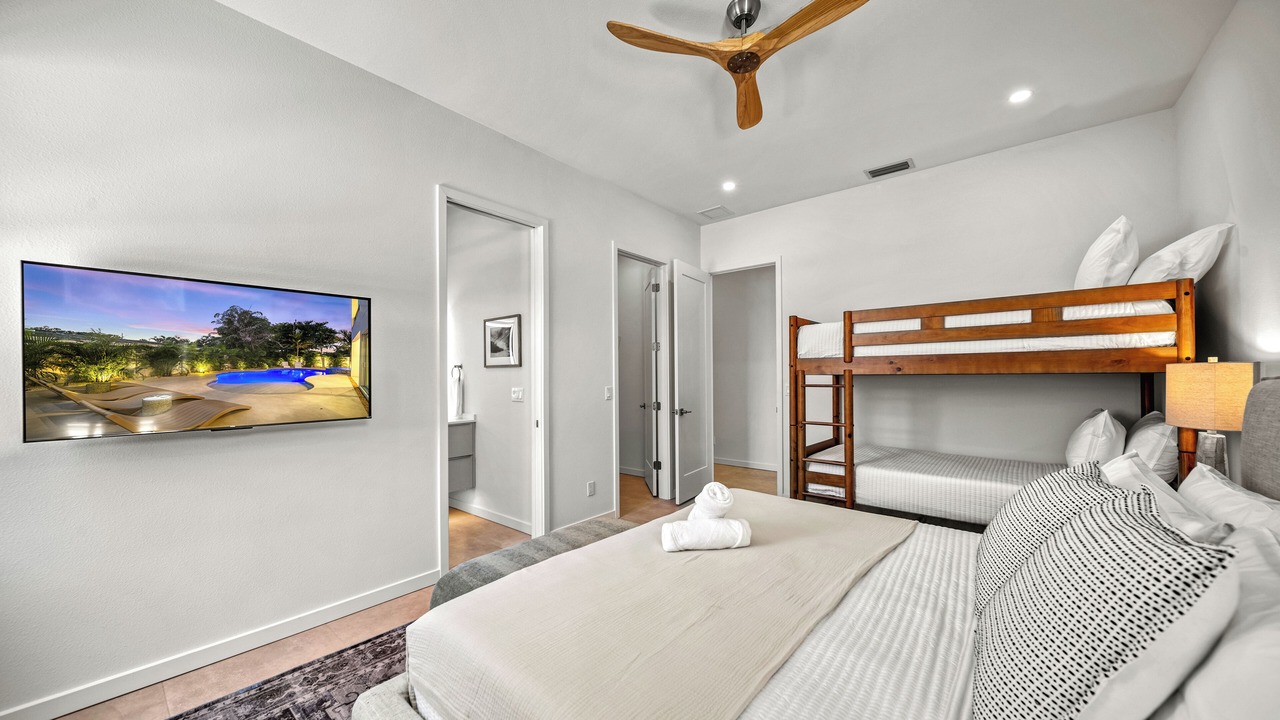 Photo of Bedroom in Arlington Park