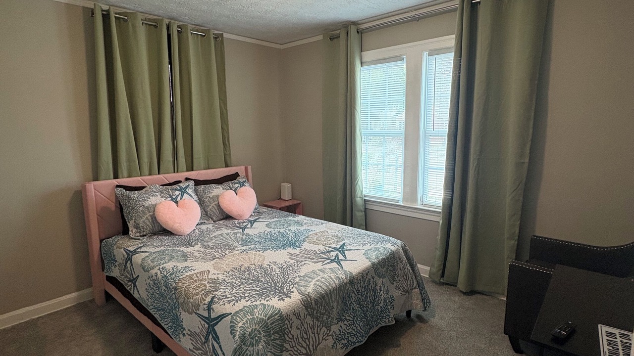 Photo of Bedroom in Northside