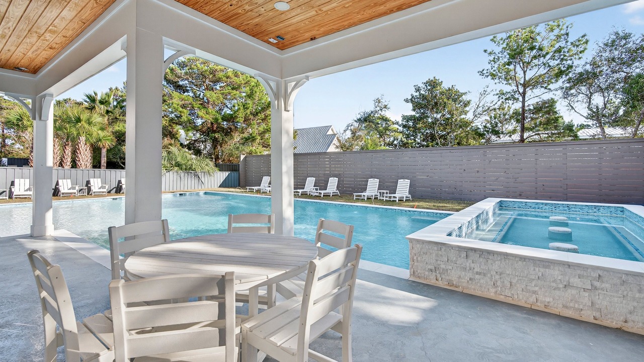 Photo of Outdoor in Gulfview Heights