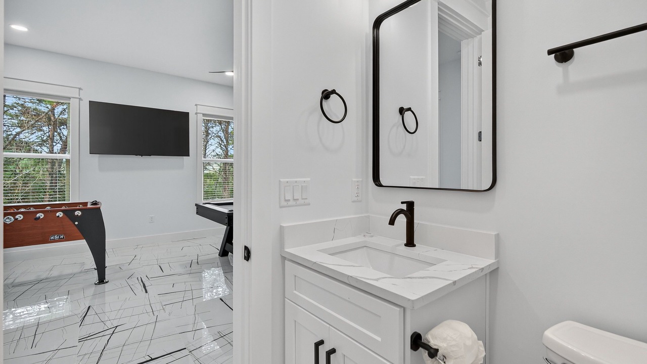 Photo of Bathroom in Gulfview Heights
