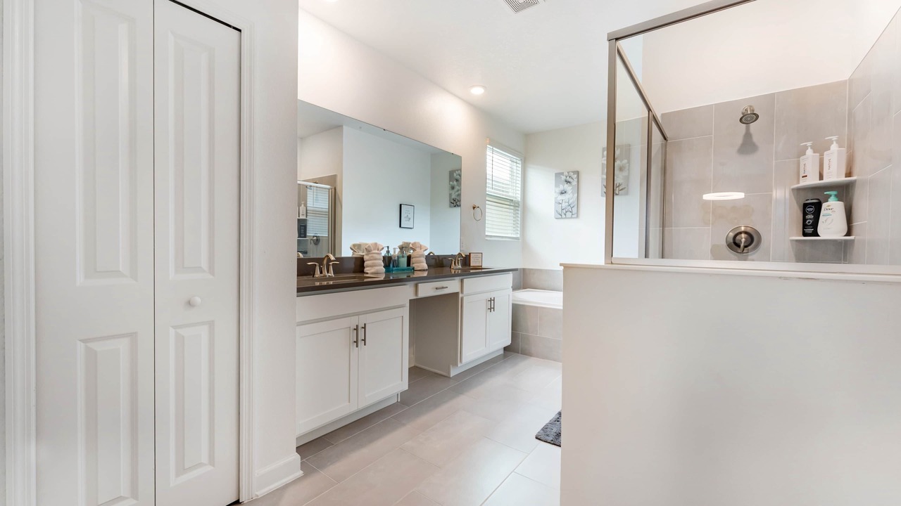 Photo of Bathroom in Davenport