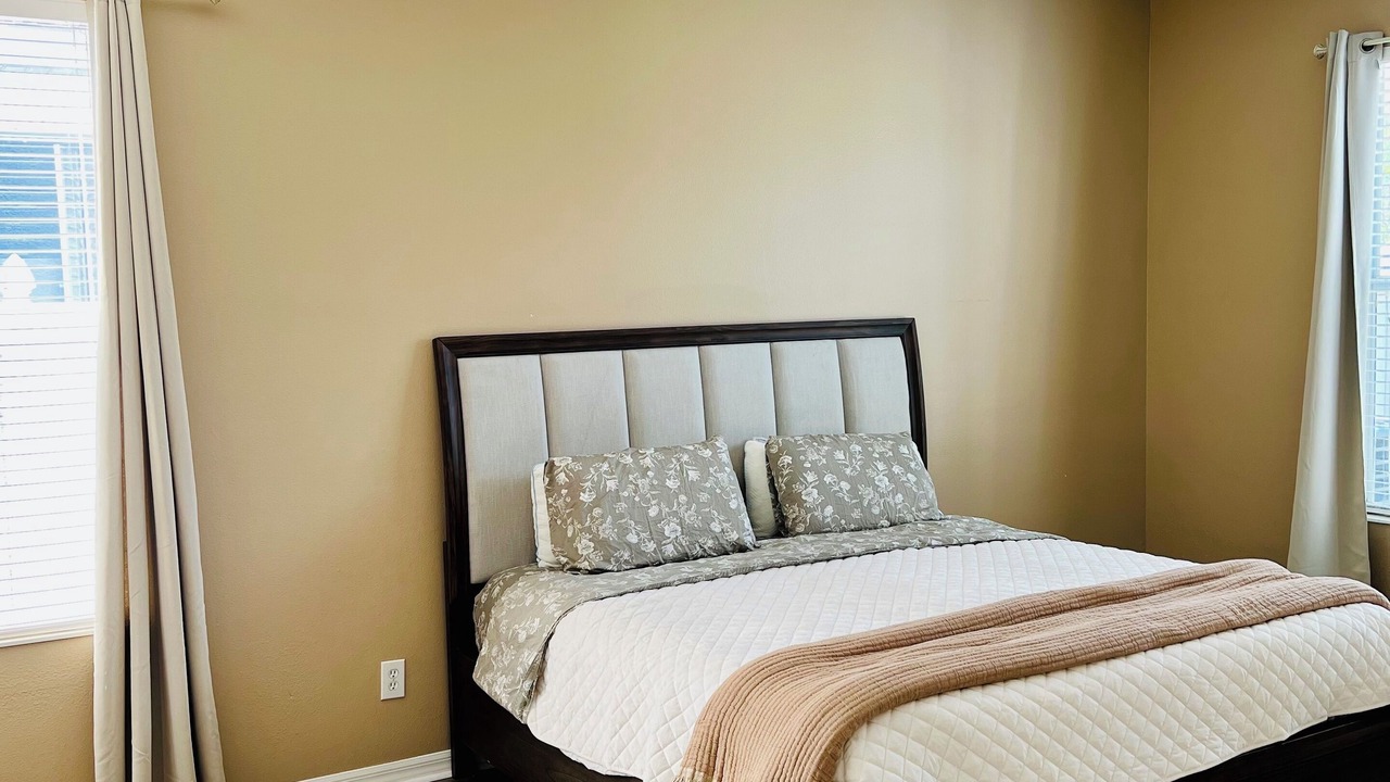 Photo of Bedroom in Apollo Beach