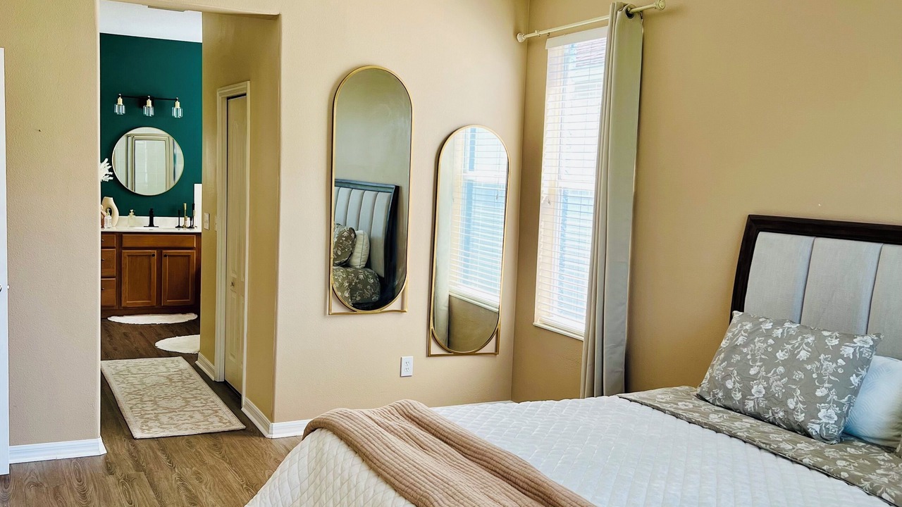 Photo of Bedroom in Apollo Beach