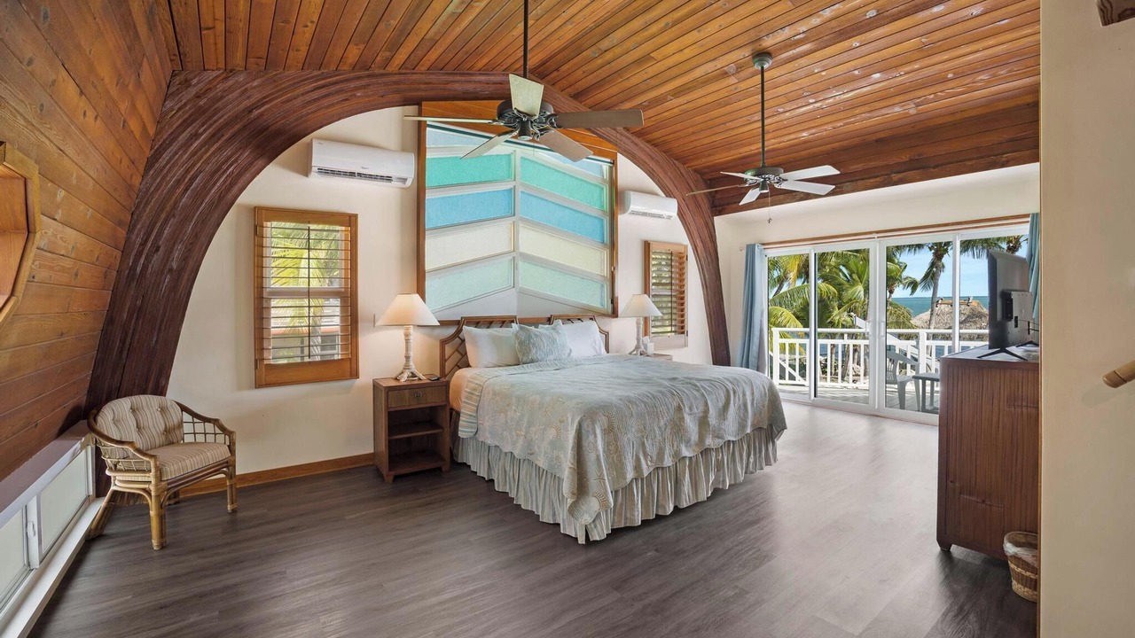 Photo of Bedroom in Summerland Key