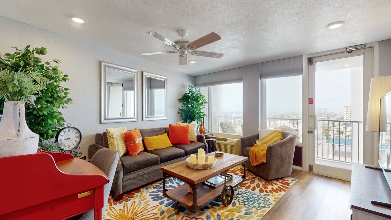 Photo of Livingroom in Ocean View Halifax Estates