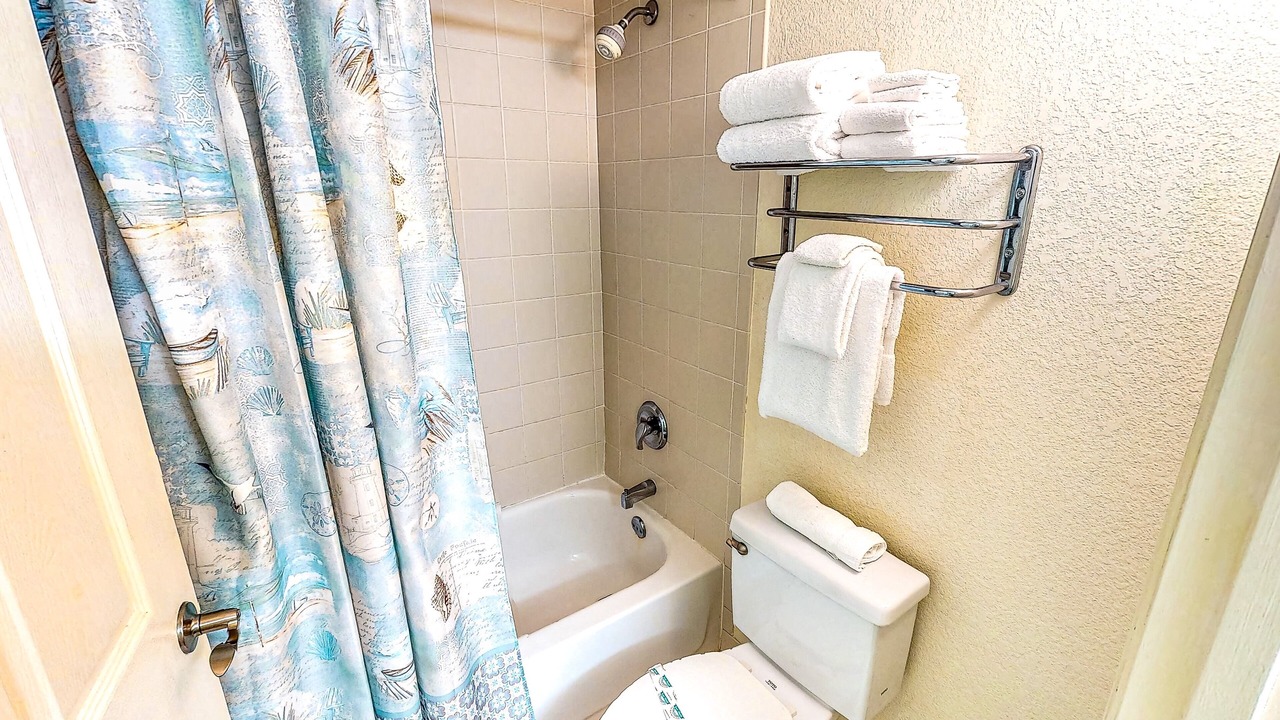 Photo of Bathroom in Ortona Park