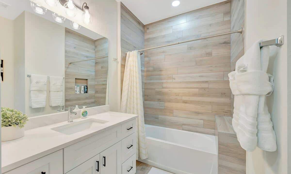 Photo of Bathroom in Bonita Springs