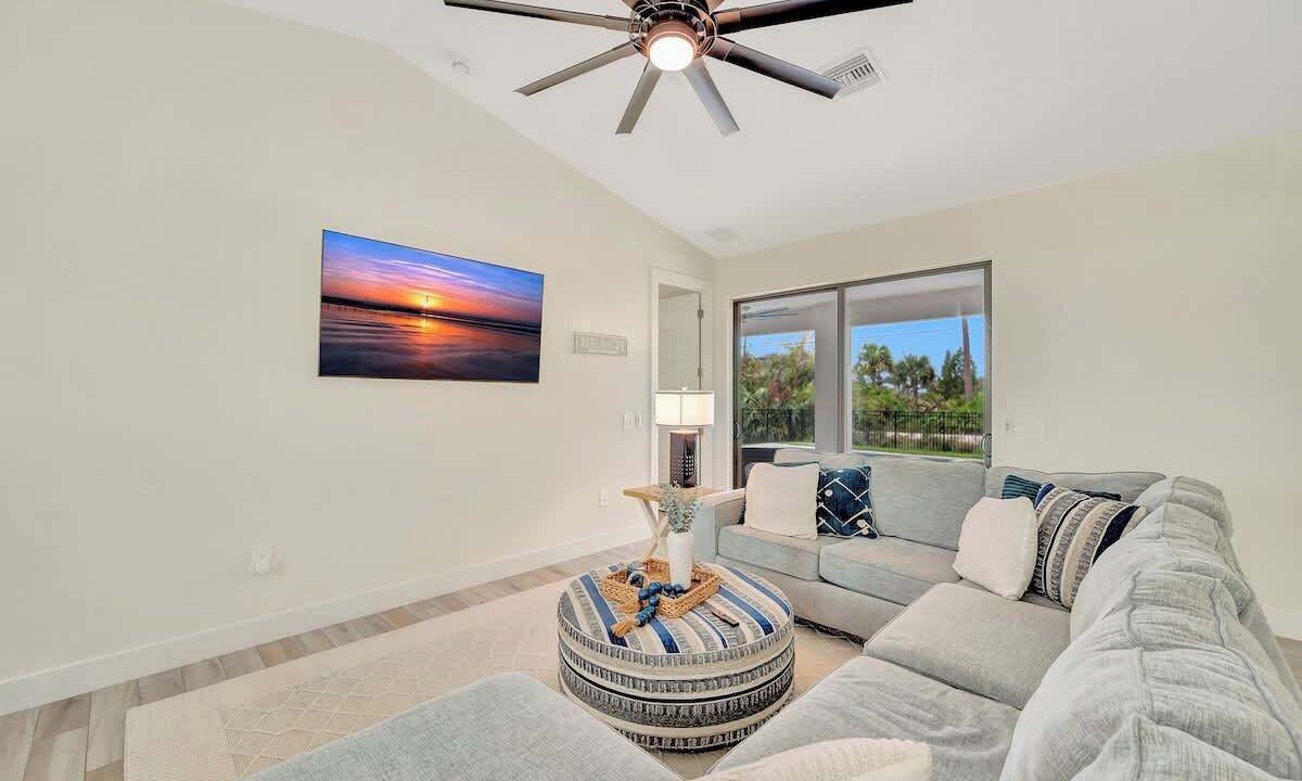 Photo of Livingroom in Bonita Springs