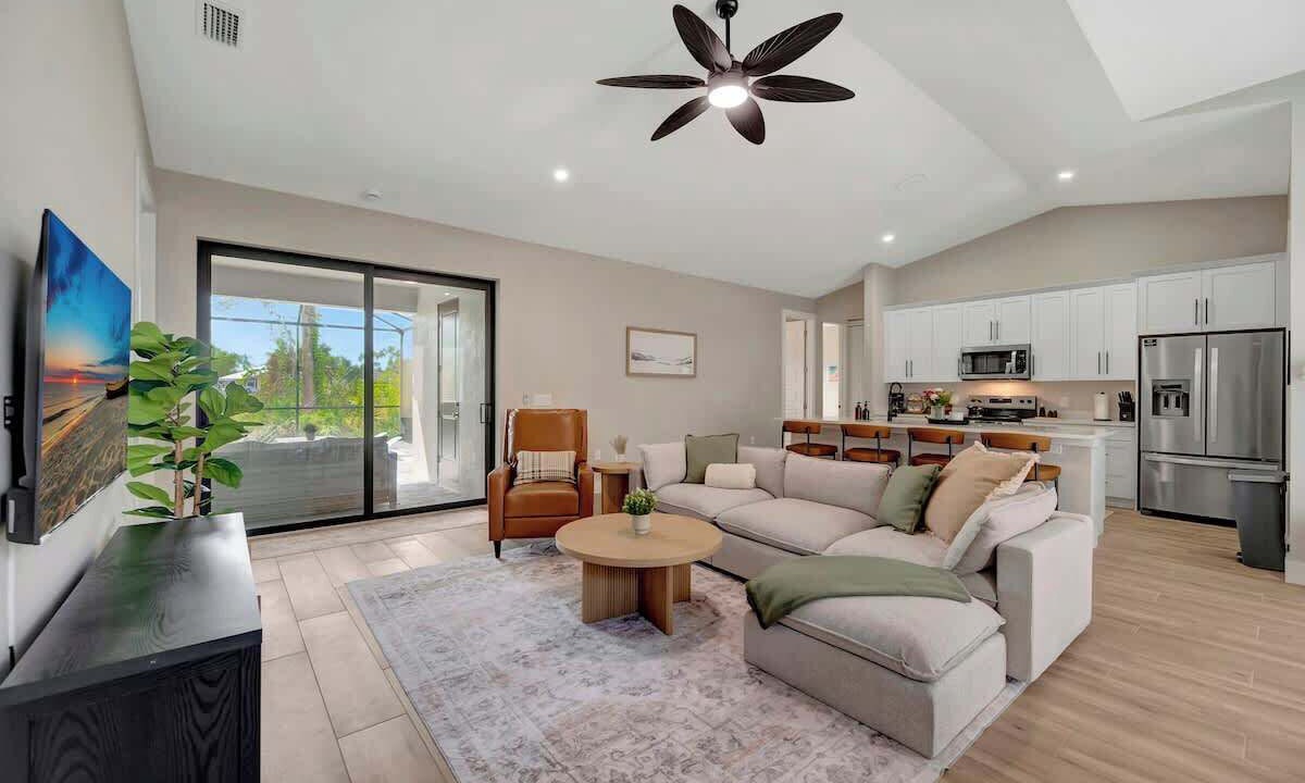 Photo of Livingroom in Bonita Springs