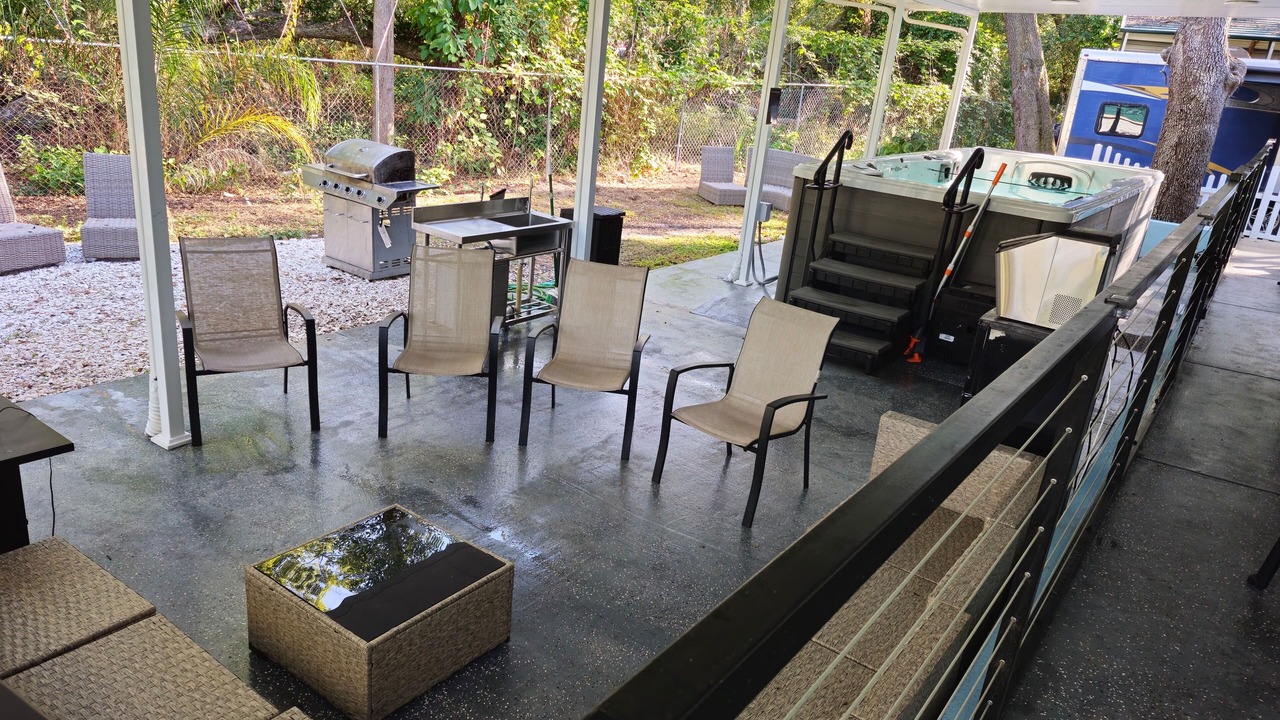 Photo of Patio Balcony in Seffner Community Alliance
