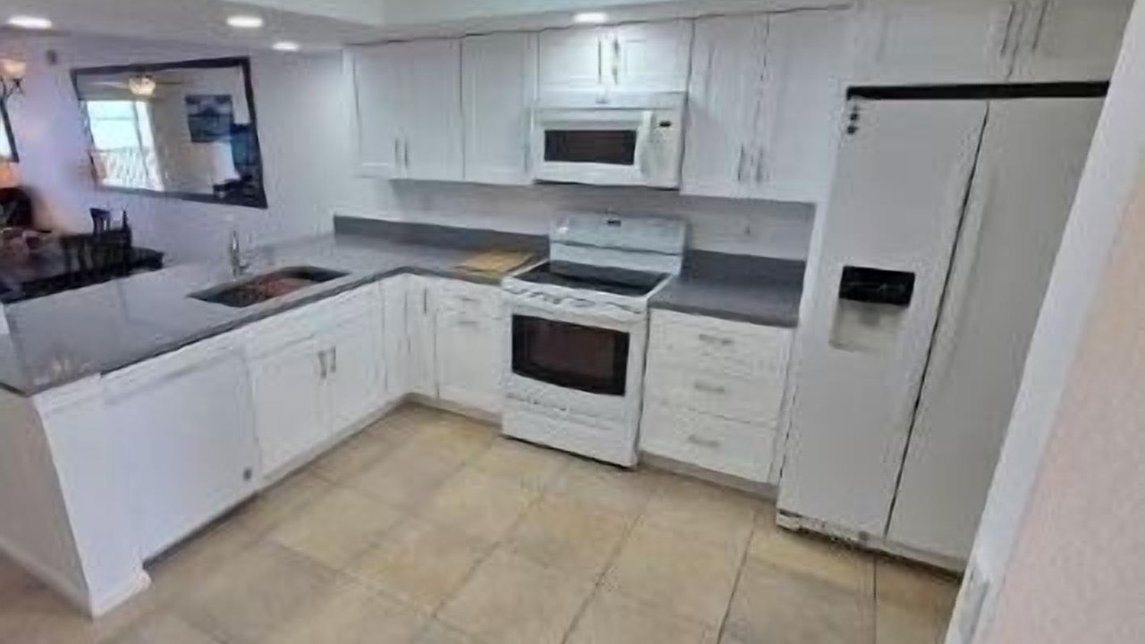 Photo of Kitchen in Cocoa Isles