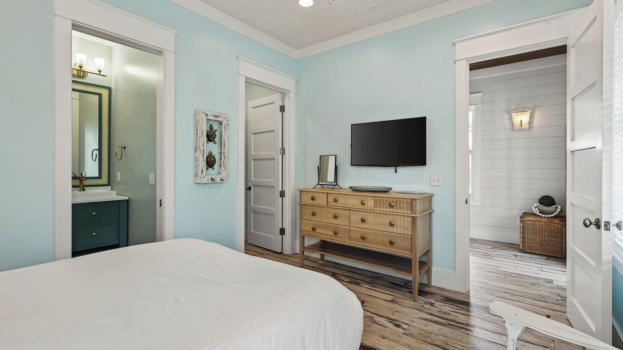 Photo of Bedroom in Forest District