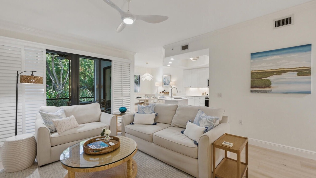 Photo of Livingroom in East Naples