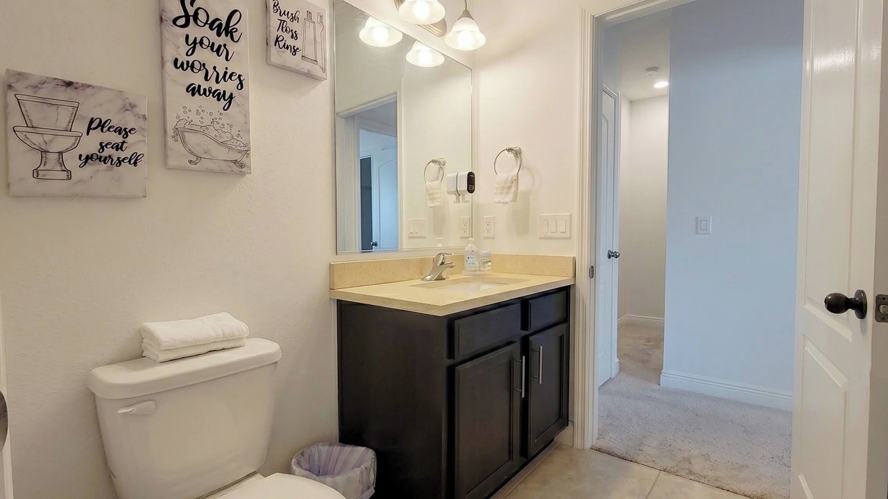 Photo of Bathroom in Buena Ventura Lakes