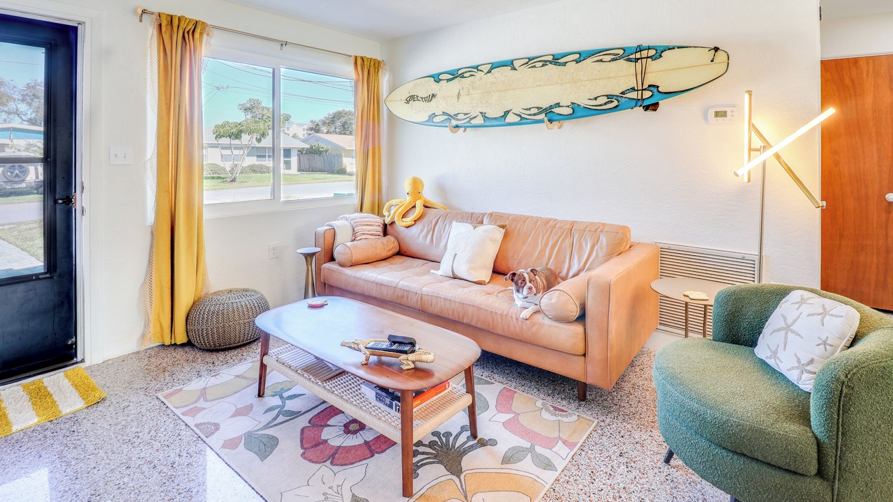 Photo of Livingroom in New Smyrna Beach
