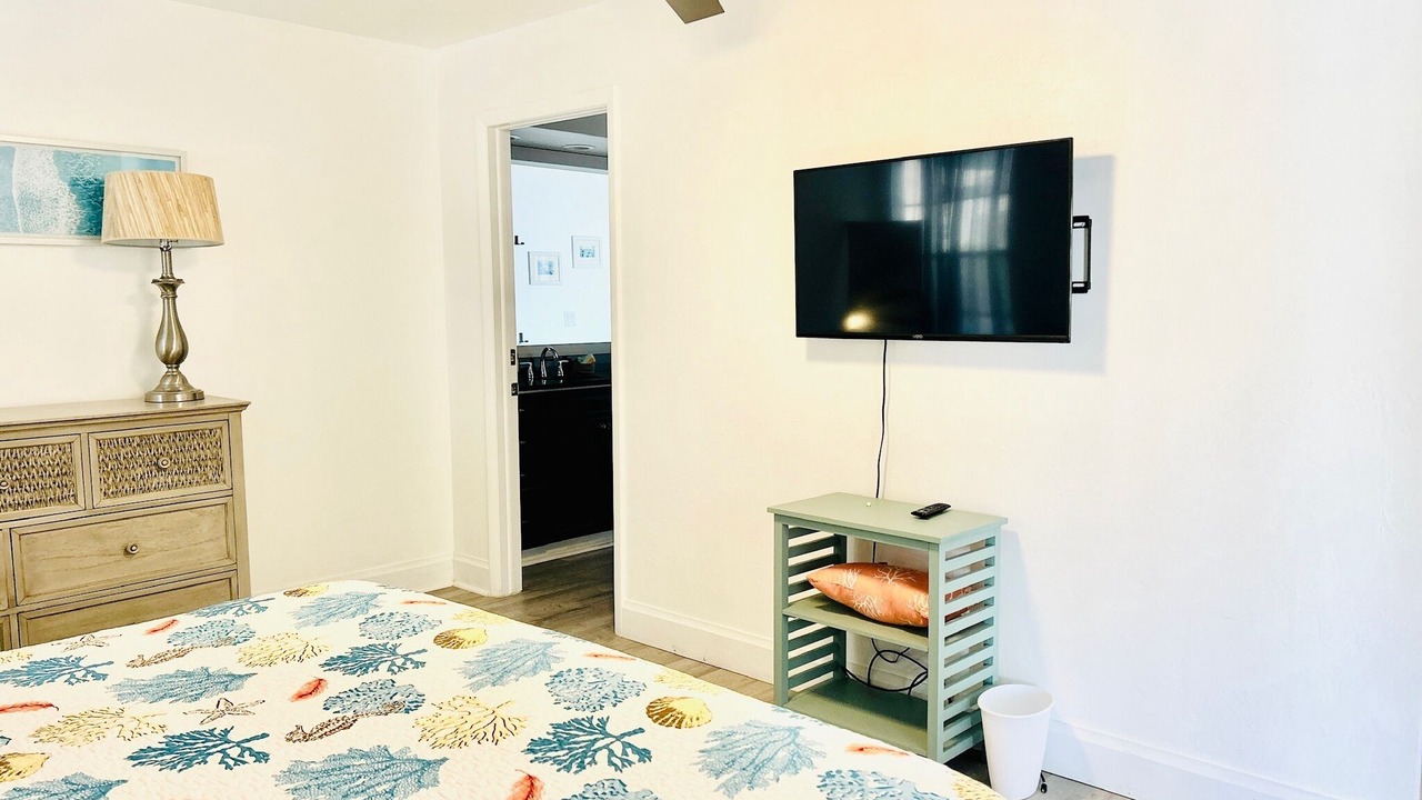 Photo of Bedroom in Caloosahatchee
