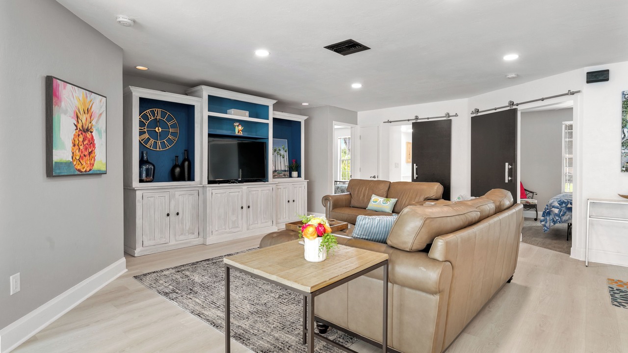 Photo of Livingroom in Caloosahatchee