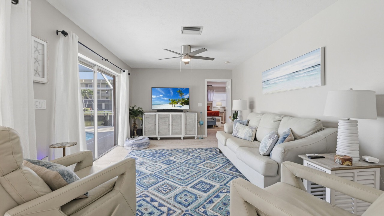 Photo of Livingroom in Caloosahatchee