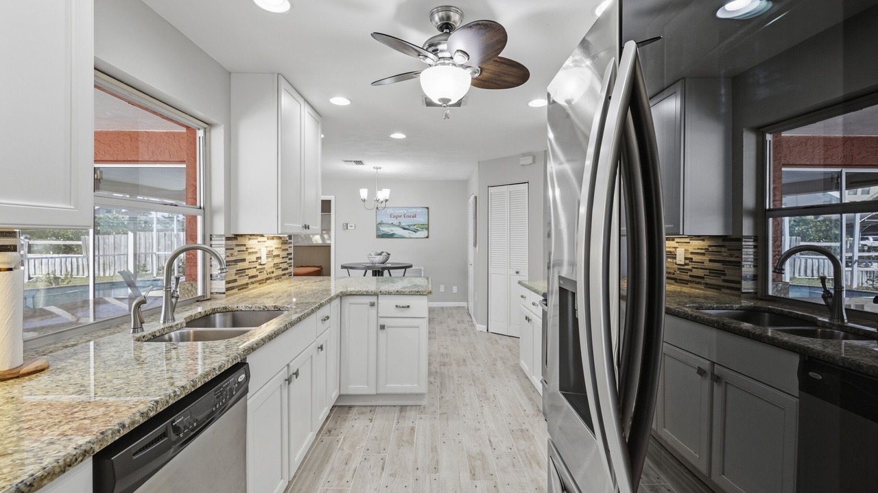 Photo of Kitchen in Caloosahatchee