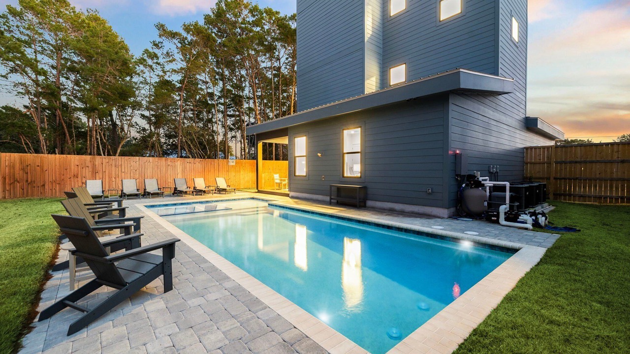 Photo of Outdoor in Gulfview Heights