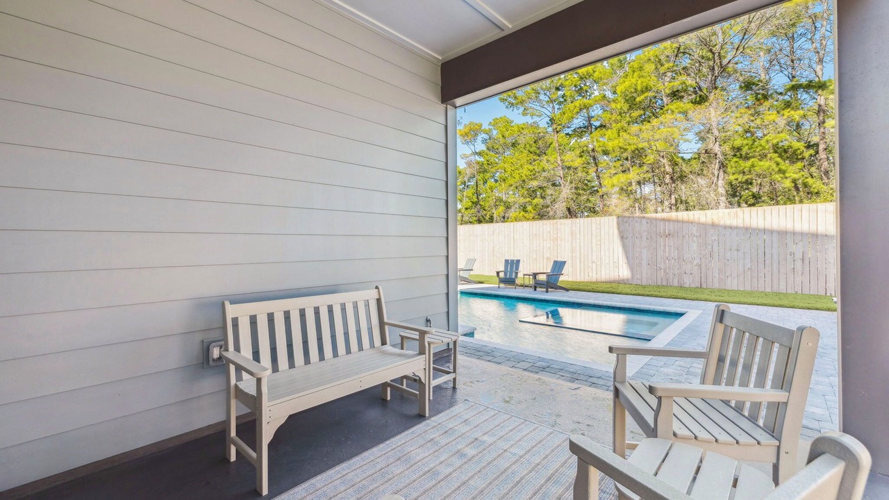 Photo of Outdoor in Gulfview Heights