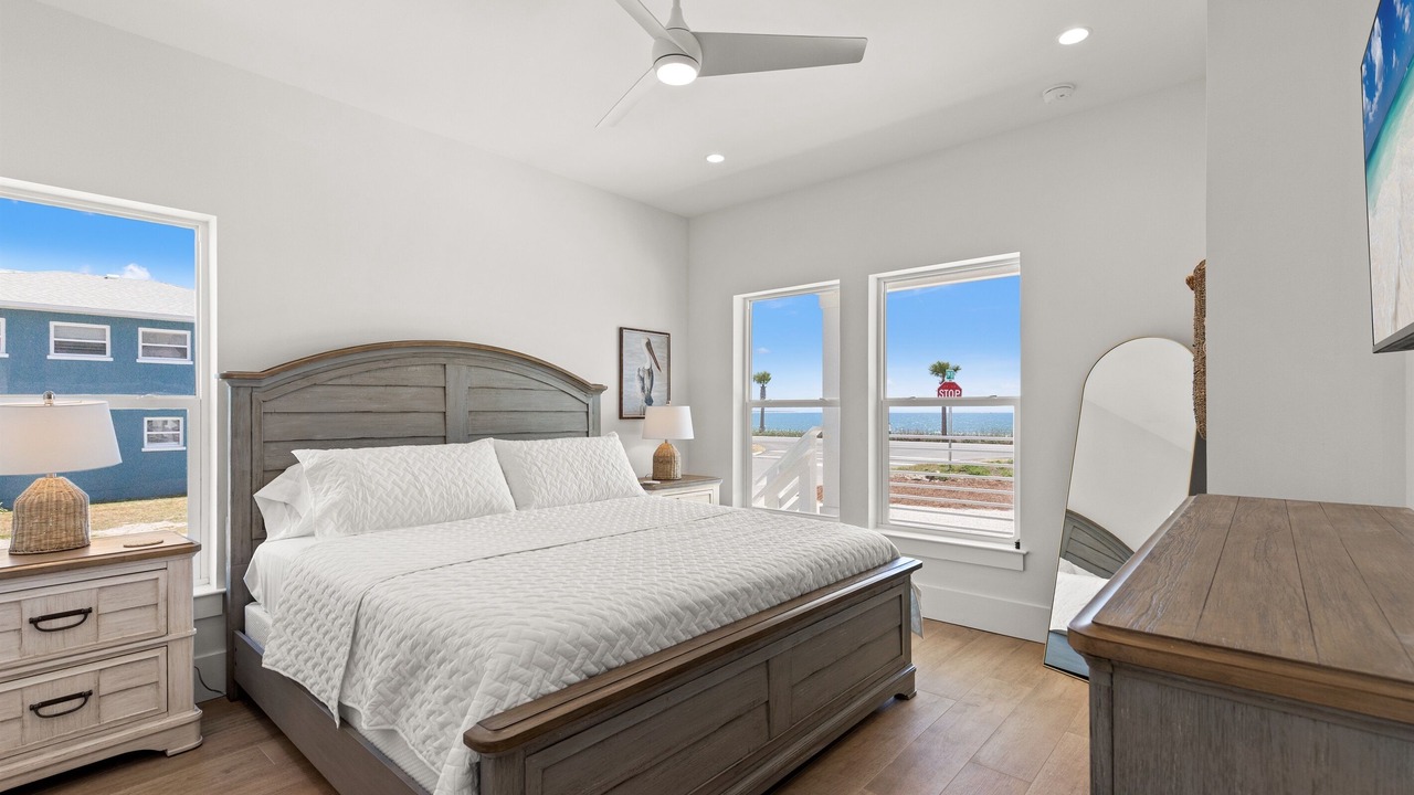 Photo of Bedroom in Mexico Beach