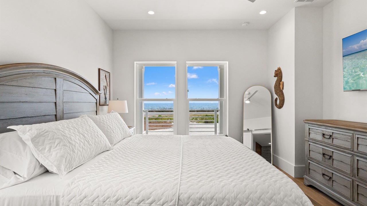 Photo of Bedroom in Mexico Beach
