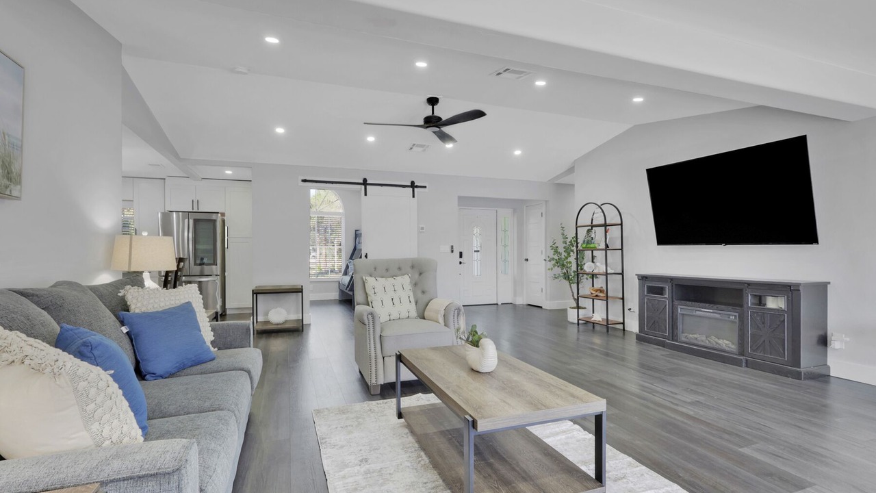 Photo of Livingroom in Rural Estates