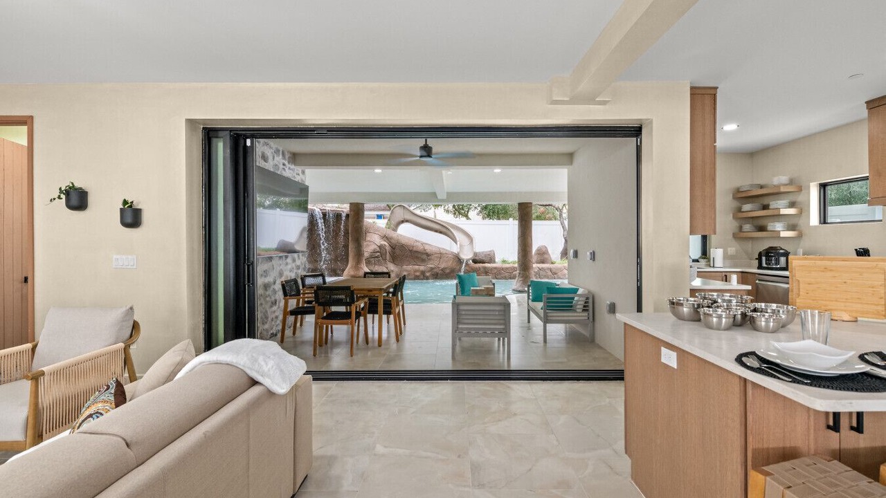 Photo of Livingroom in Crystal Beach