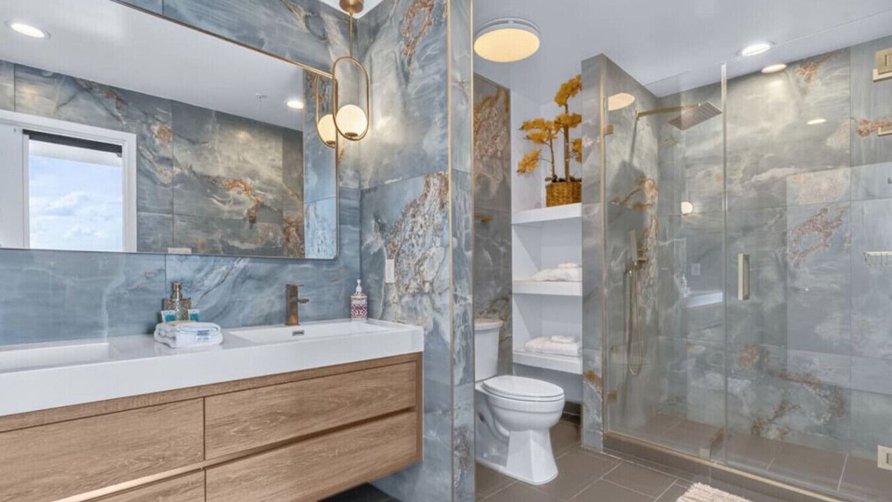 Photo of Bathroom in South Eola
