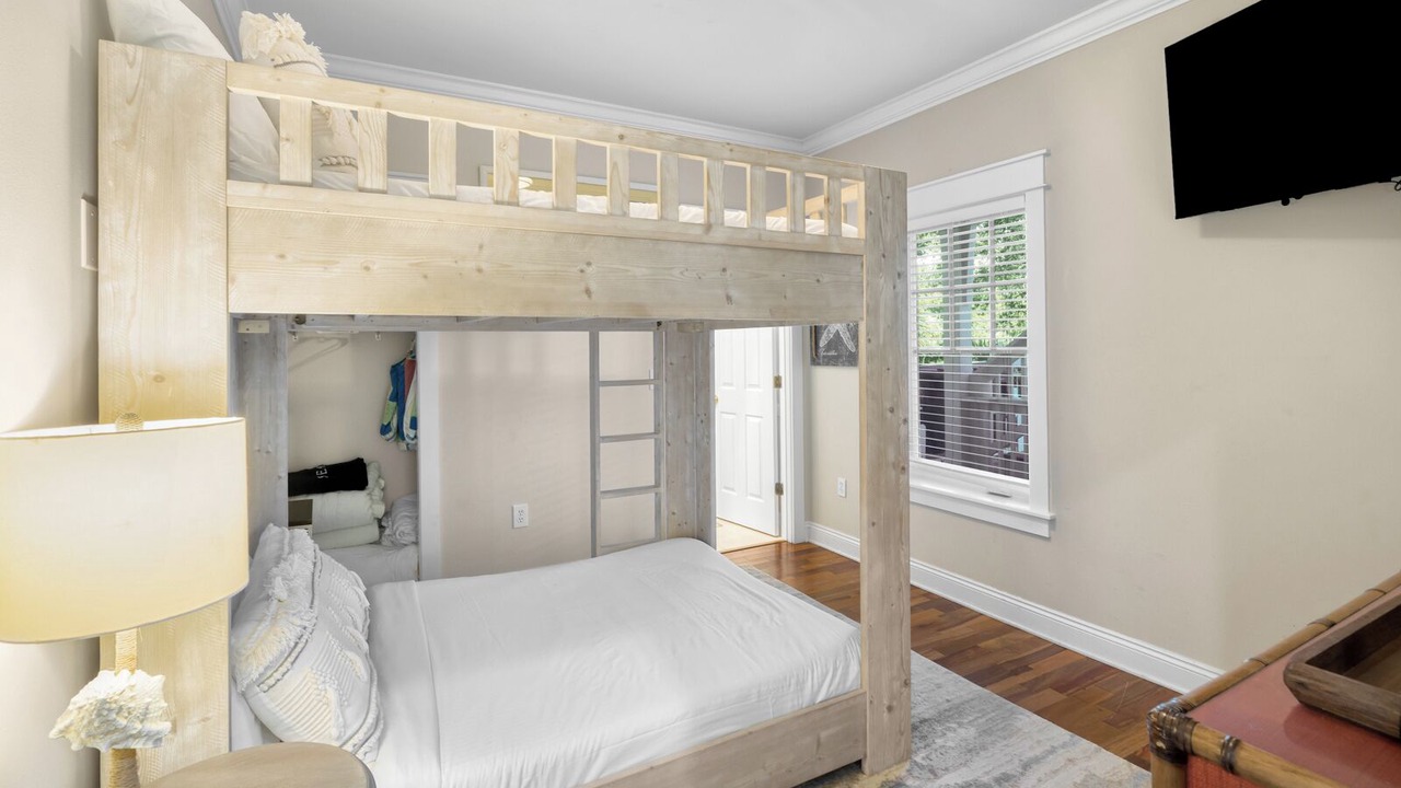 Photo of Bedroom in Seashore Village