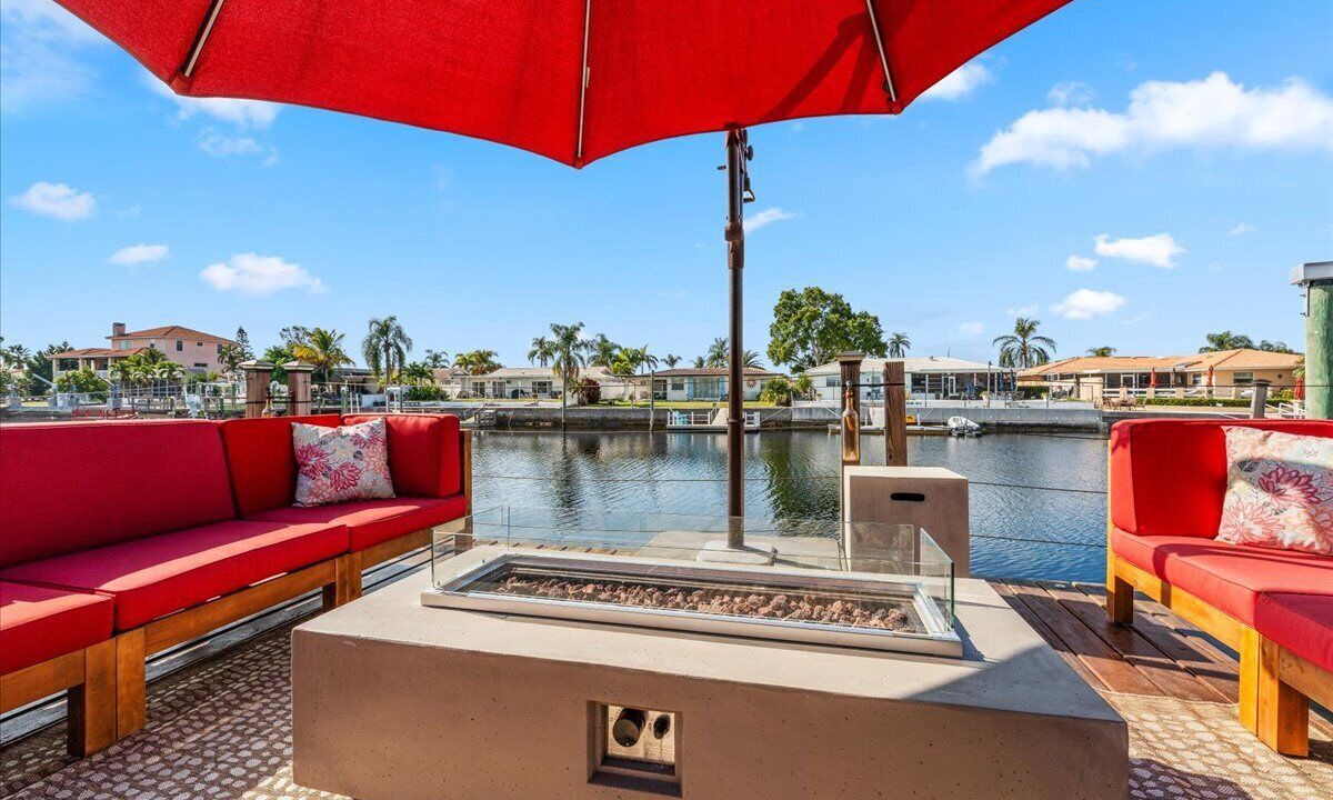 Photo of Patio Balcony in Gulf Harbors
