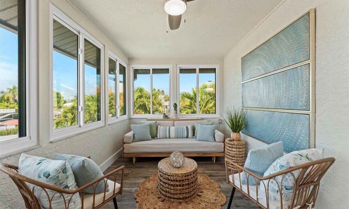 Photo of Livingroom in Gulf Harbors