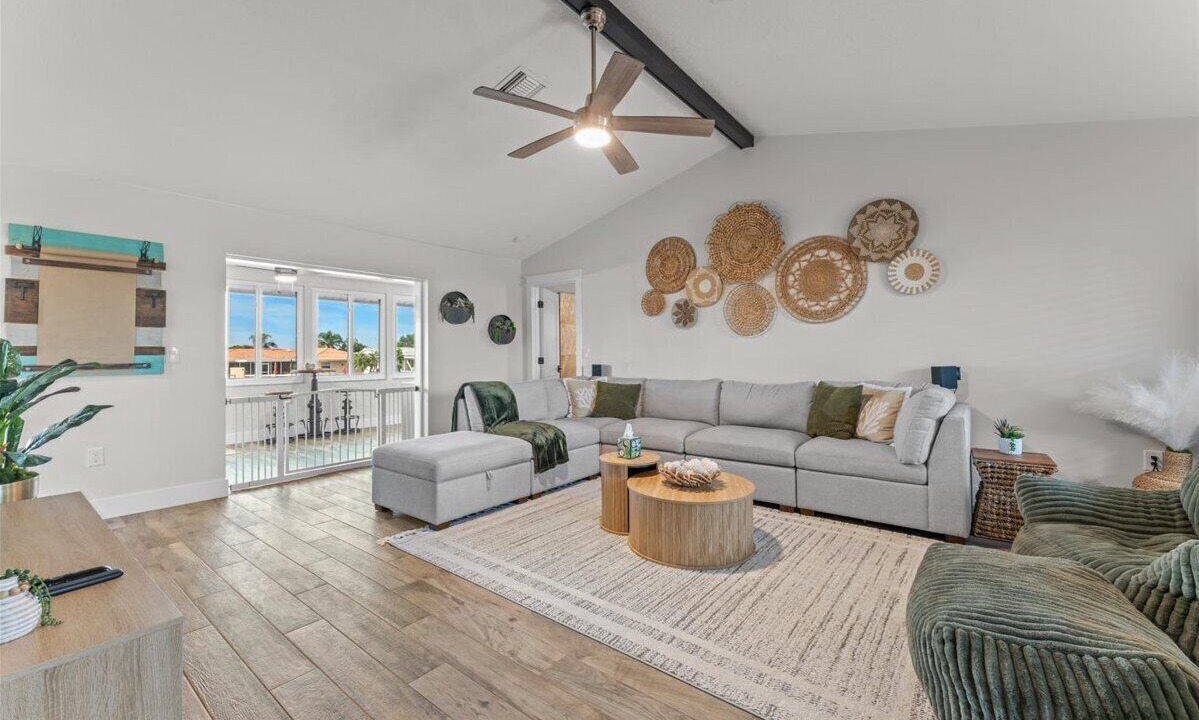 Photo of Livingroom in Gulf Harbors