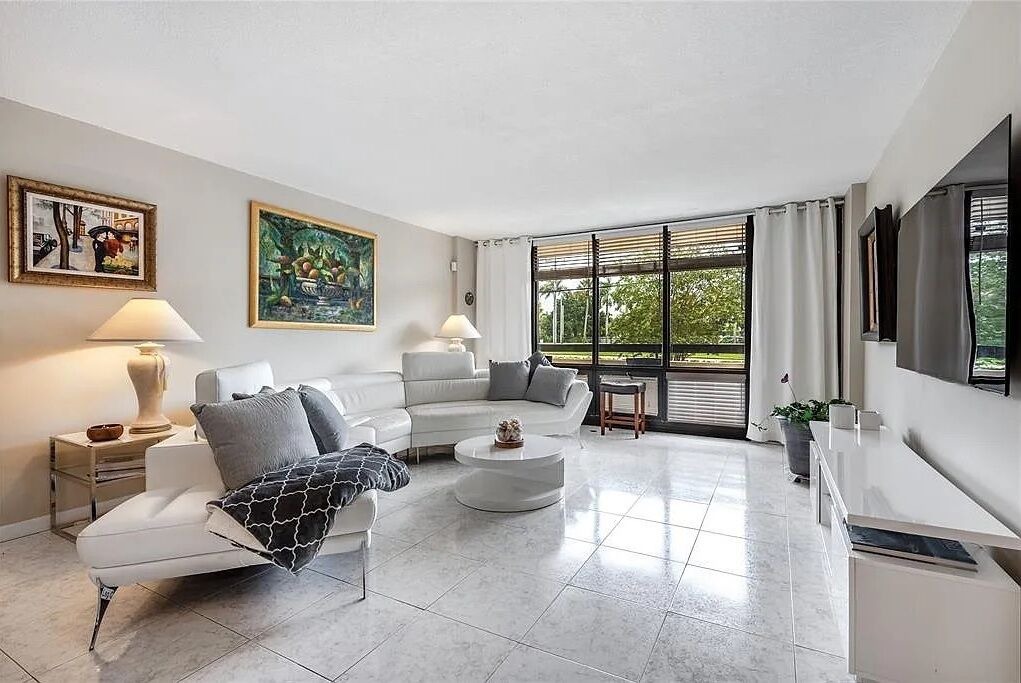 Photo of Livingroom in Boca Raton