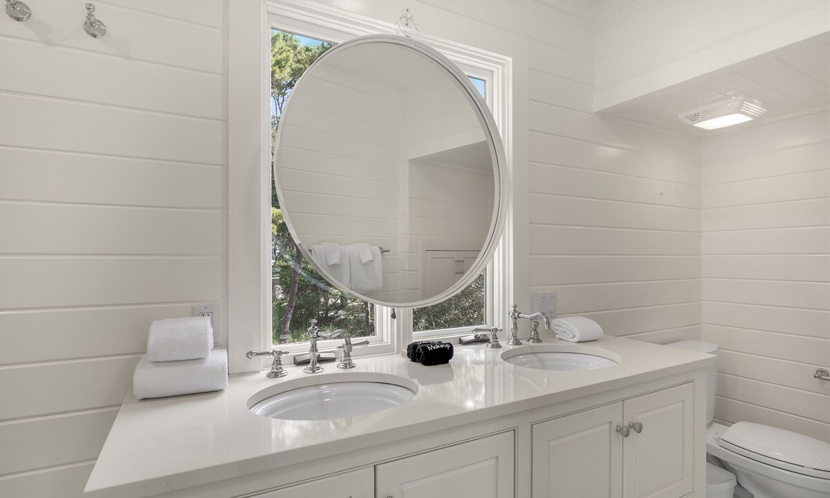 Photo of Bathroom in Seaside