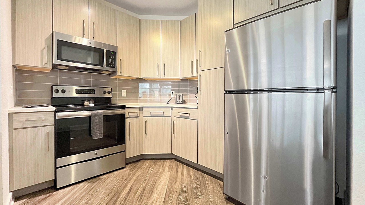 Photo of Kitchen in Carver City - Lincoln Gardens