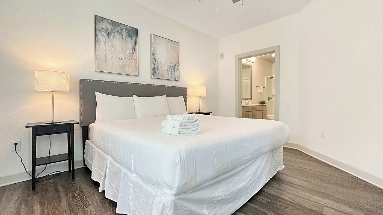 Photo of Bedroom in Carver City - Lincoln Gardens