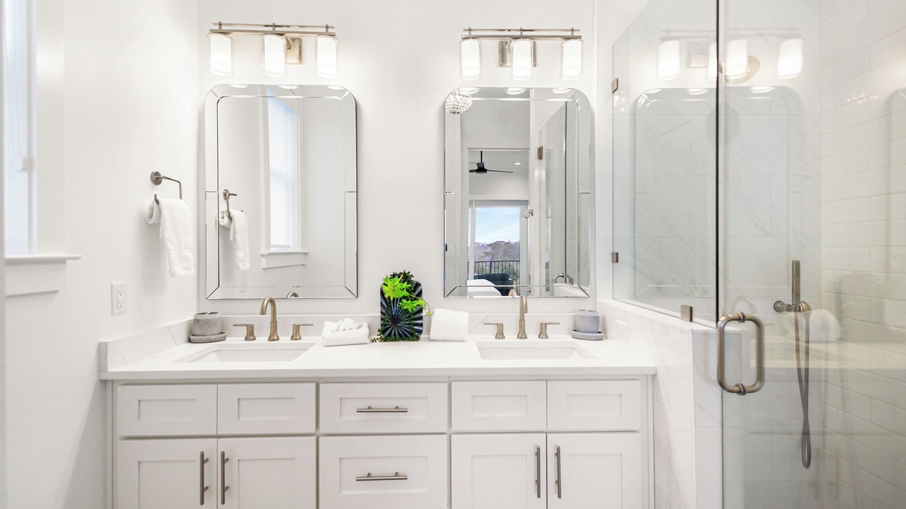 Photo of Bathroom in Gulfview Heights