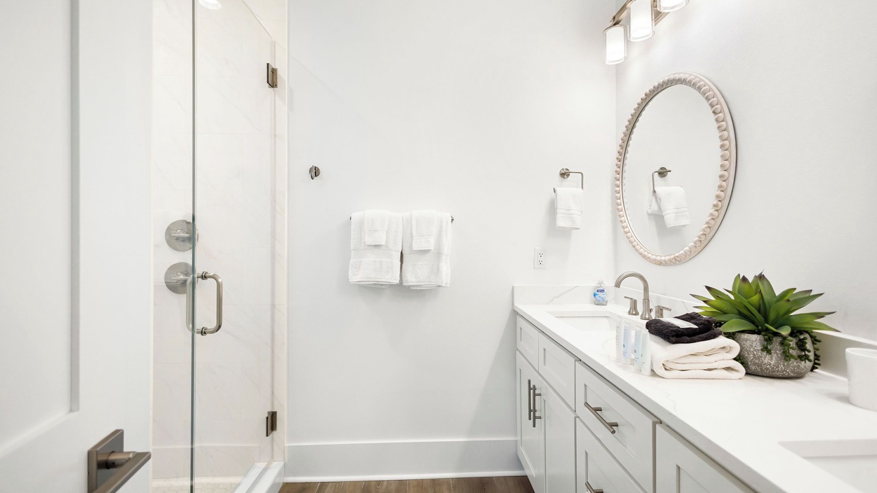 Photo of Bathroom in Gulfview Heights