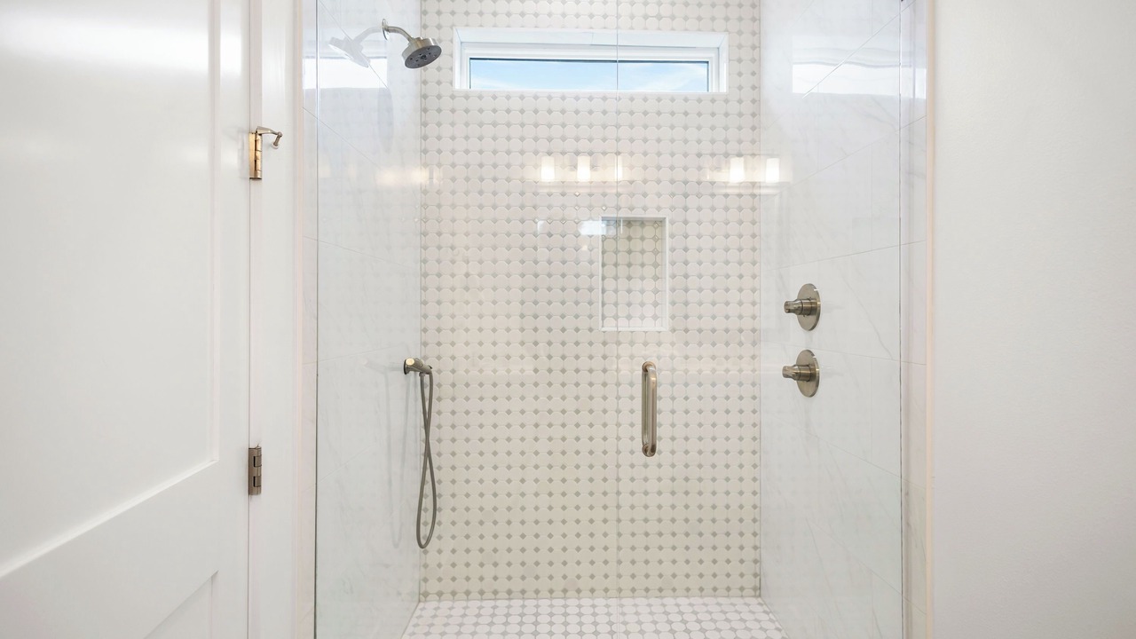 Photo of Bathroom in Gulfview Heights