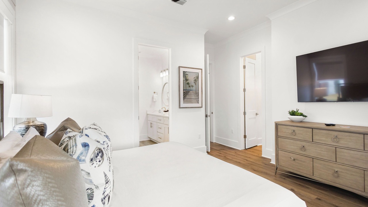 Photo of Bedroom in Gulfview Heights