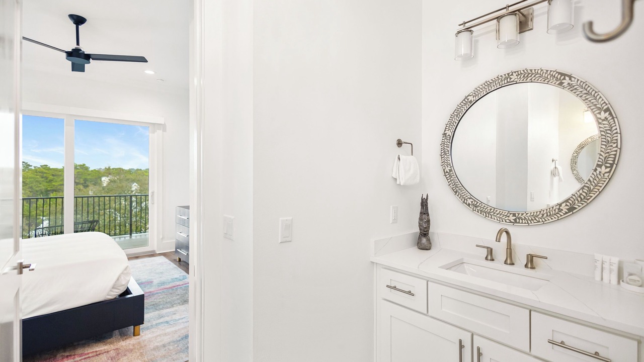 Photo of Bedroom in Gulfview Heights
