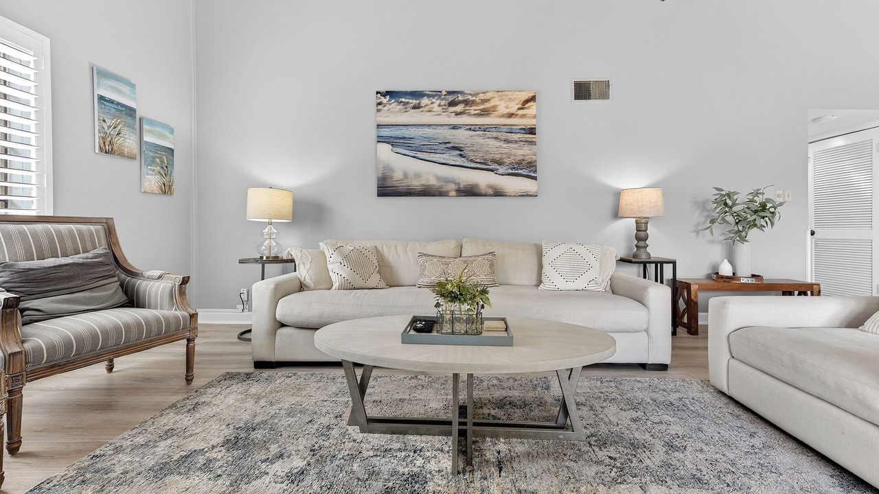 Photo of Livingroom in Miramar Beach
