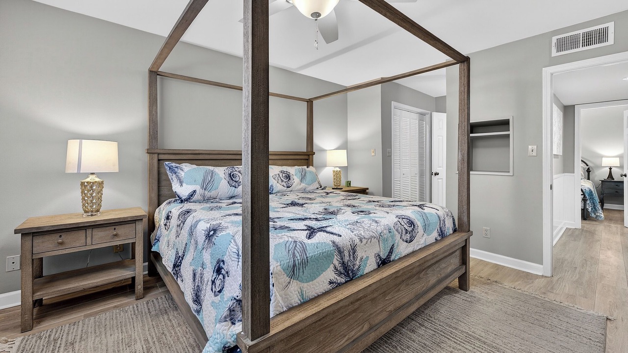 Photo of Bedroom in Miramar Beach