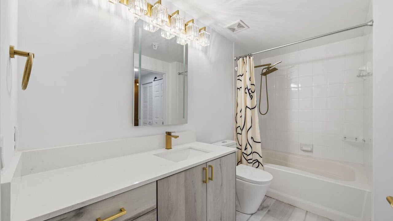 Photo of Bathroom in Downtown West Palm Beach