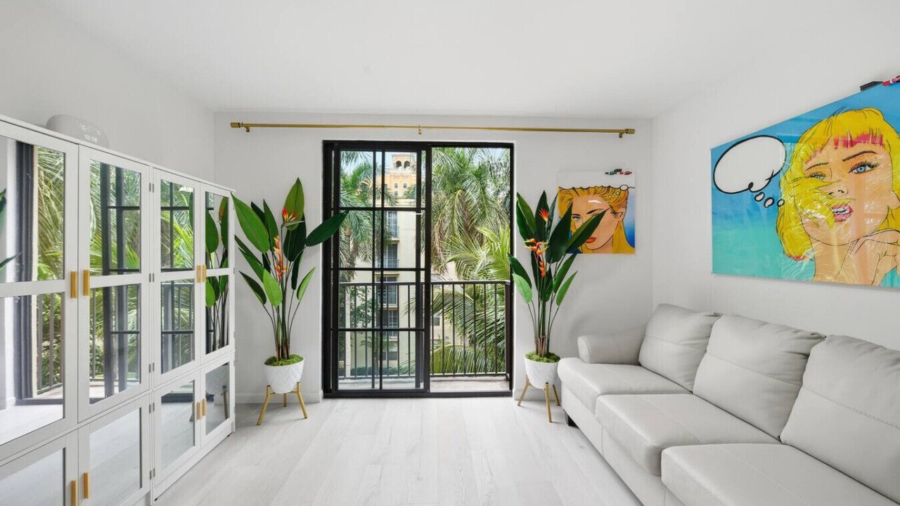 Photo of Livingroom in Downtown West Palm Beach